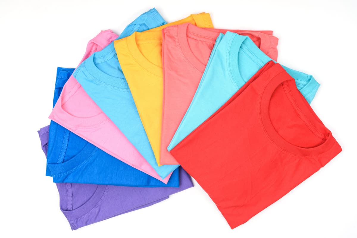 สีเสื้อมงคล 2568 เสริมดวงชะตาให้ปังตลอดทั้งปี